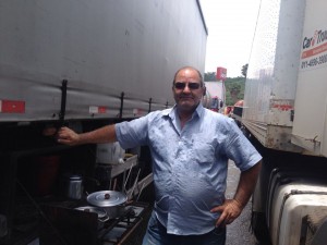 Movimento de motoristas acontece em 11 Estados greve Renato