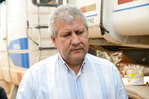 Sidney Roberto Fraga transporta grãos do Norte do Mato Grosso para o porto de Paranaguá e afirma que viajar em dupla com outro motorista inibe ação dos ladrões 