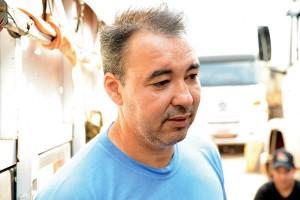 Um problema perigoso Se encostar o caminhão durante a noite, a situação complica, porque o risco aumenta muito, diz Paulo Sérgio Teodoro, que afirma parar à luz do dia e em local seguro