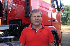 Nascido em família de carreteiros, Paulo Luiz da Silva aprendeu a dirigir caminhão muito cedo e tem opinião de que hoje o motorista tem de estar preparado