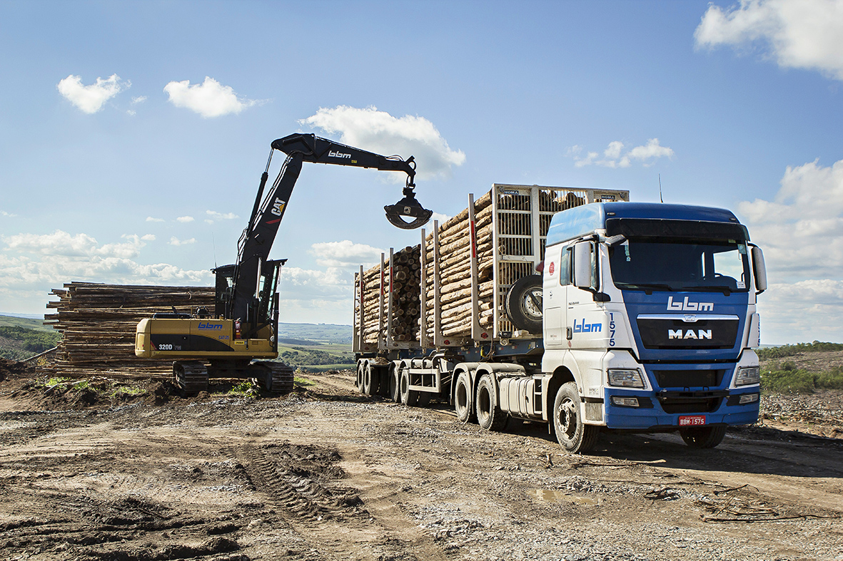 Caminhões MAN TGX recebem configuração off-road MAN-original-2Baixa