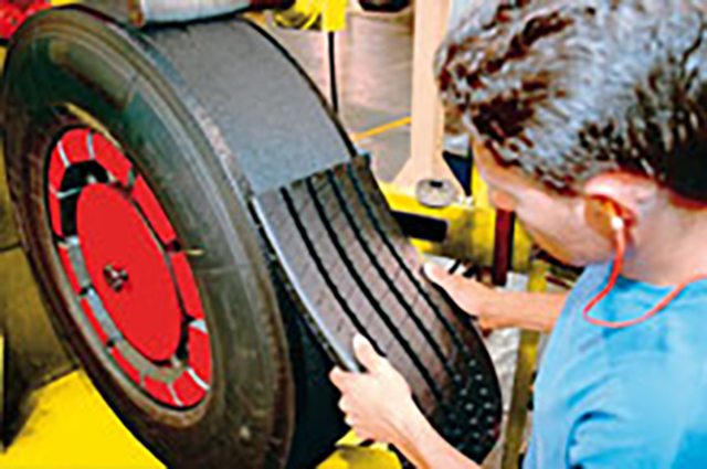 O Novateck, solução para reconstrução de pneus, é o diferencial da Pirelli