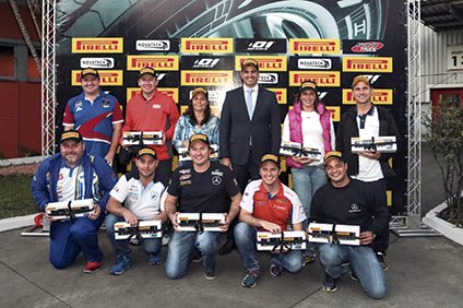 Pilotos da Fórmula Truck foram recebidos pelo CEO da Pirelli, Murilo Fonseca