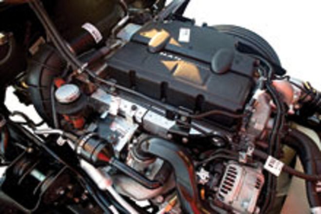 MAN oferece duas tecnologias de emissões Motor MAN de 190cv, montado na fábrica da MWM, em São Paulo, com tecnologia EGR de redução de emissões, é disponível também nas versões com 260 e 280 cv