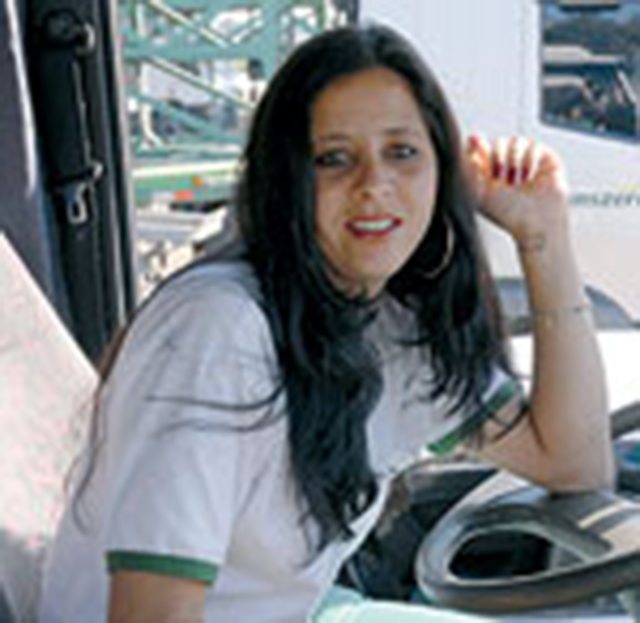 A falta de banheiros adequados e comida ruim nas estradas fazem parte das observações de Rosângela da Silva em relação à profissão