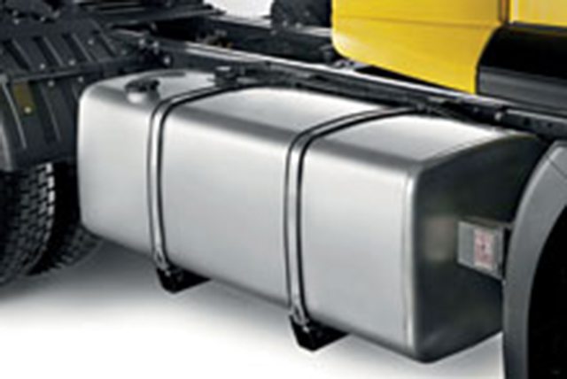 Tanque de combustível de 900 litros e geladeira são novidades da nova linha Stralis lançada em março