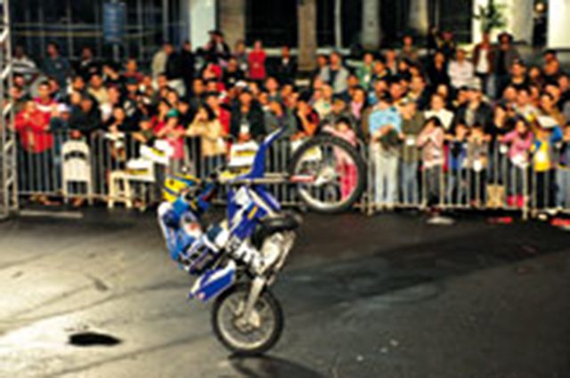 Show de Moto com Jorge Negretti e equipe