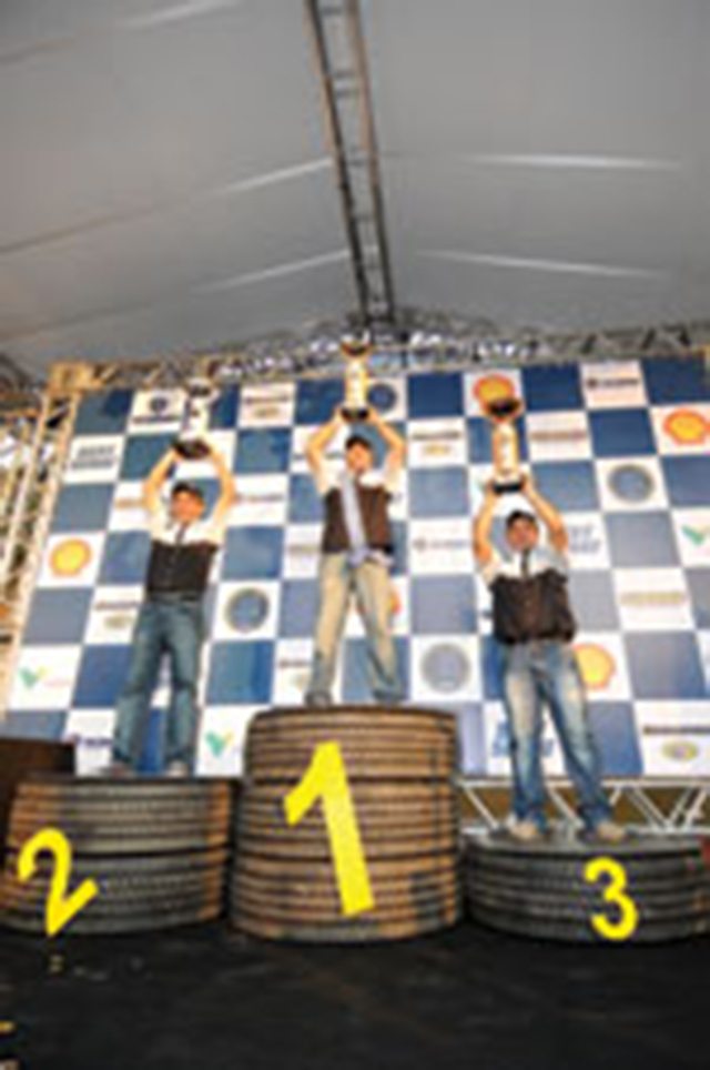 Delmar Rodrigues Pereira e João Maria Vanderlei de Oliveira ficaram com o segundo e terceiro lugares, respectivamente