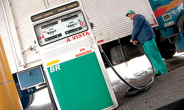 Além do diesel na bomba 1701t