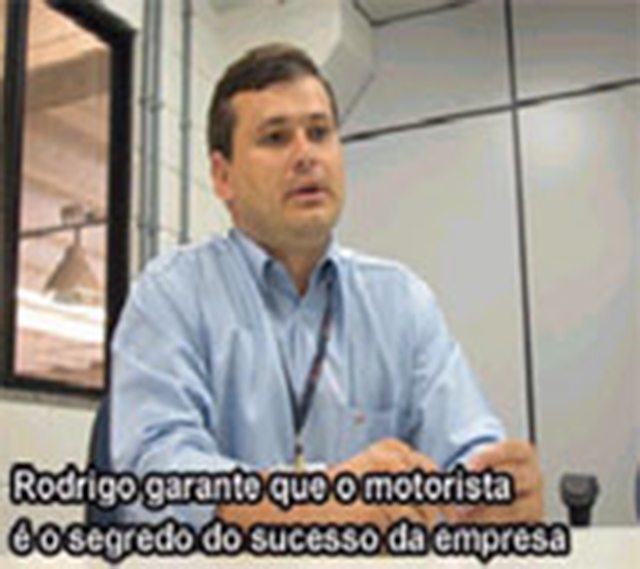 Carreteiro com Status 221