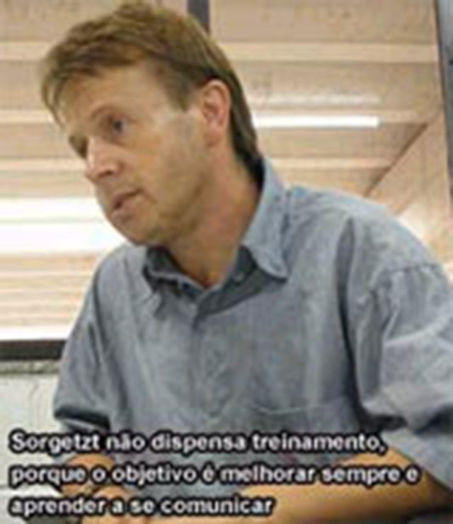 Carreteiro com Status 223