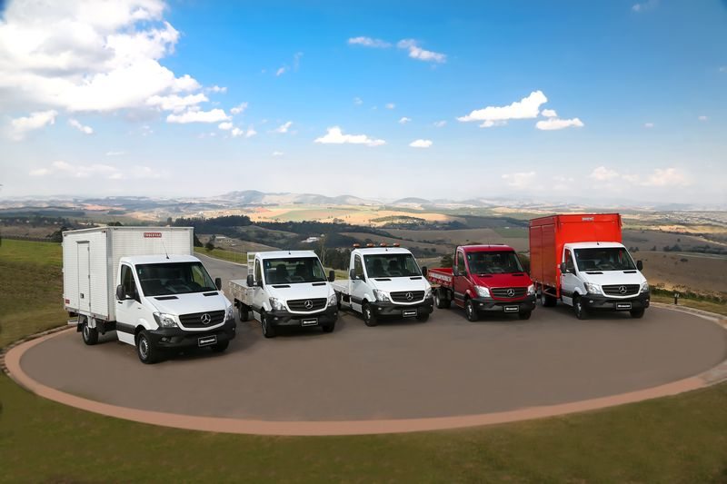 Sprinter: 20 anos no País e muito fôlego para continuar crescendo Nova Sprinter Implementos 2 002