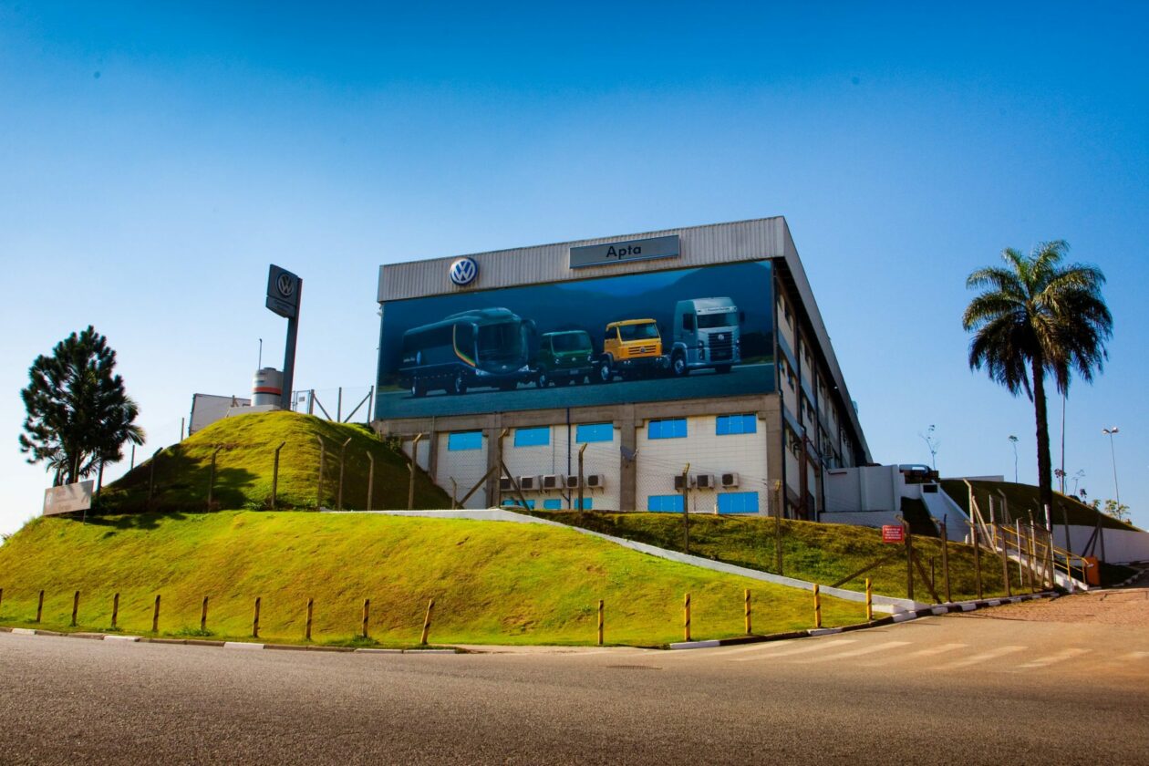 Concessionária patrocina evento esportivo em Santos (SP) entrada