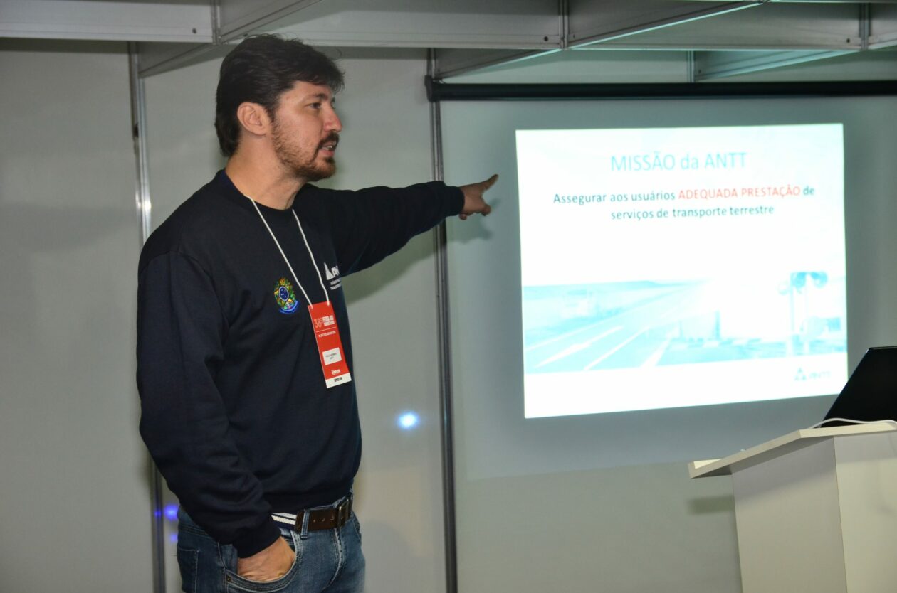 Palestras ajudam a aprimorar o desempenho do motorista ALE 4045