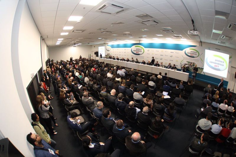ExpoPostos& Conveniência reúne empresas do setor de combustíveis ExpoPostos Abertura 3