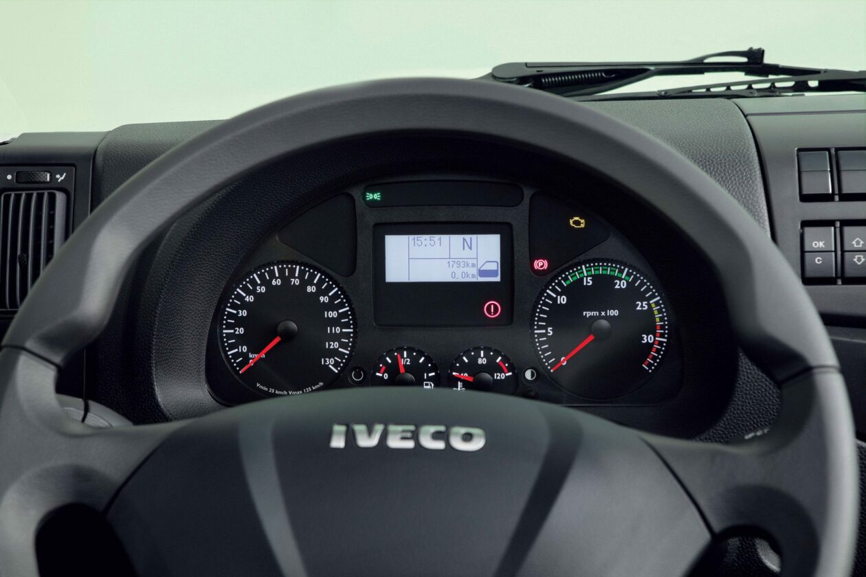 IVECO Tector Auto Shift 07 1