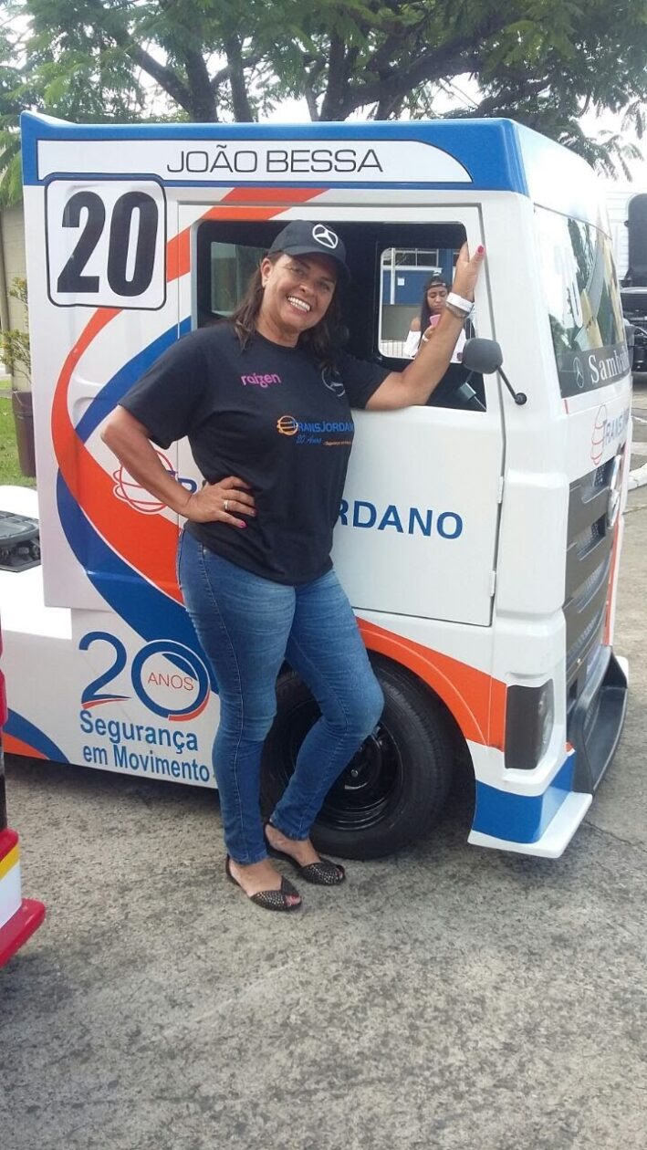 Mulheres no comando do transporte Alice