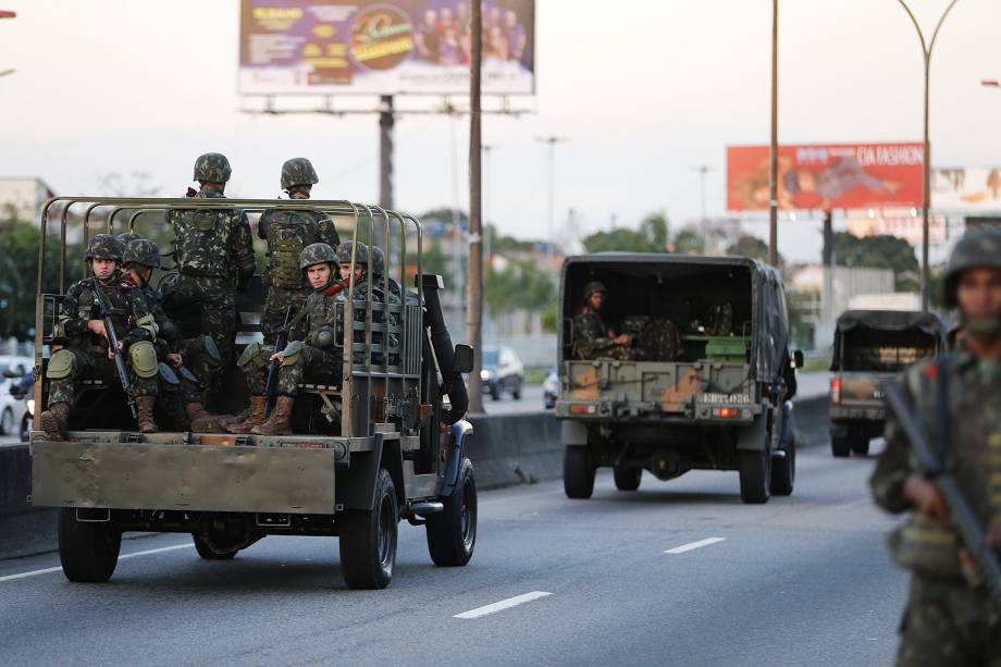 Greve dos caminhoneiros gera onda de fake news exercito rio seguranccca7a 20170728 041