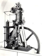 Primeiro motor dieselT Dieselmotor 1897 width 175 height 233