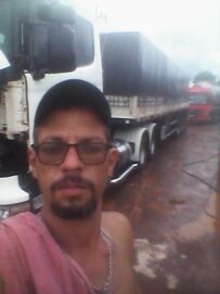 Caminhoneiros pedem apoio, segurança e refeição na estrada Daniel