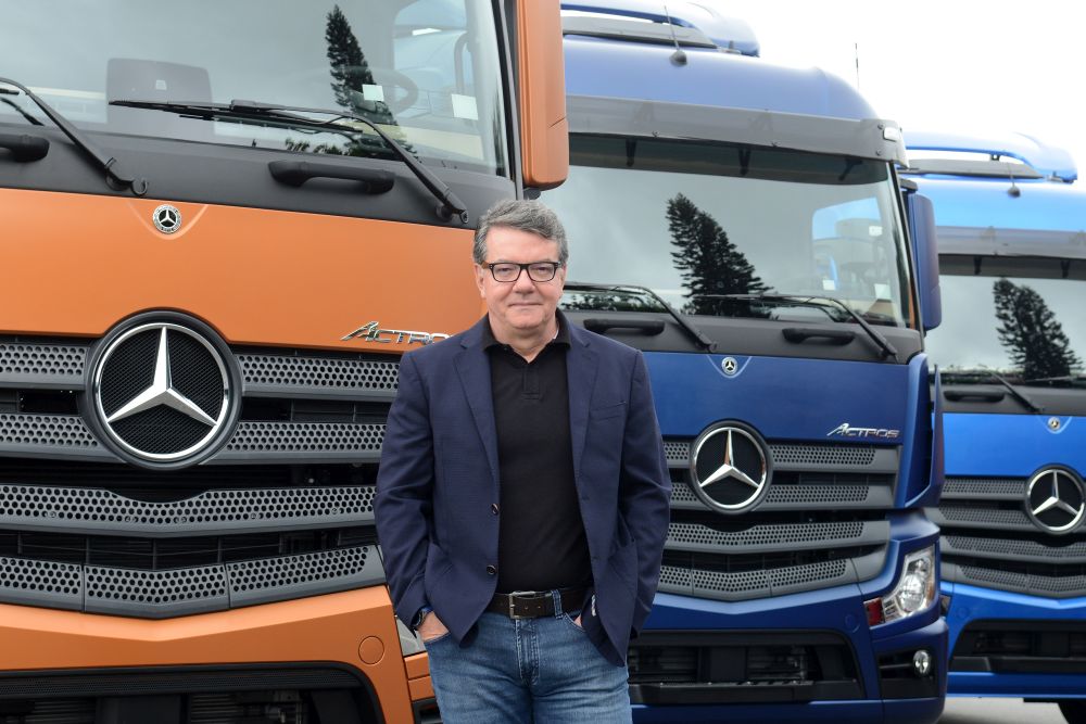 Mercedes-Benz inaugura concessionária virtual Roberto Leoncini BAIXA