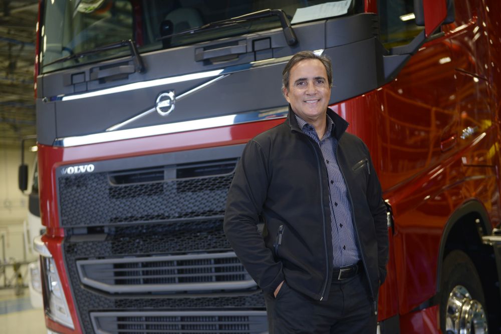 Volvo VM e FH 2021 são focados na economia e segurança Alcides Cavalcanti EFO 3196 baixa 1