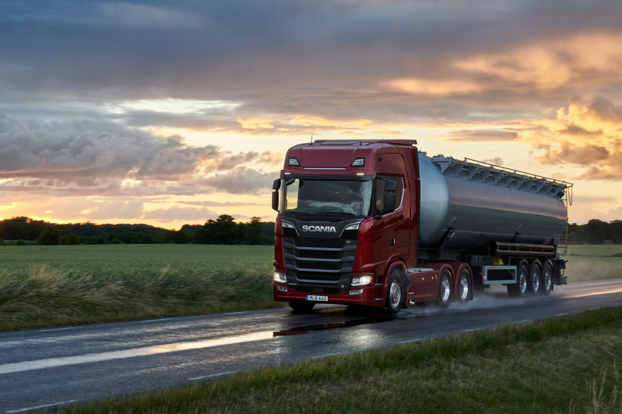 Scania lança o caminhão mais potente do mundo produzido em série Mais potente do mundo V8 2 scaled