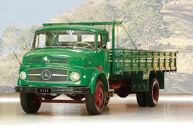 Brutos que marcaram época Mercedes L 1111