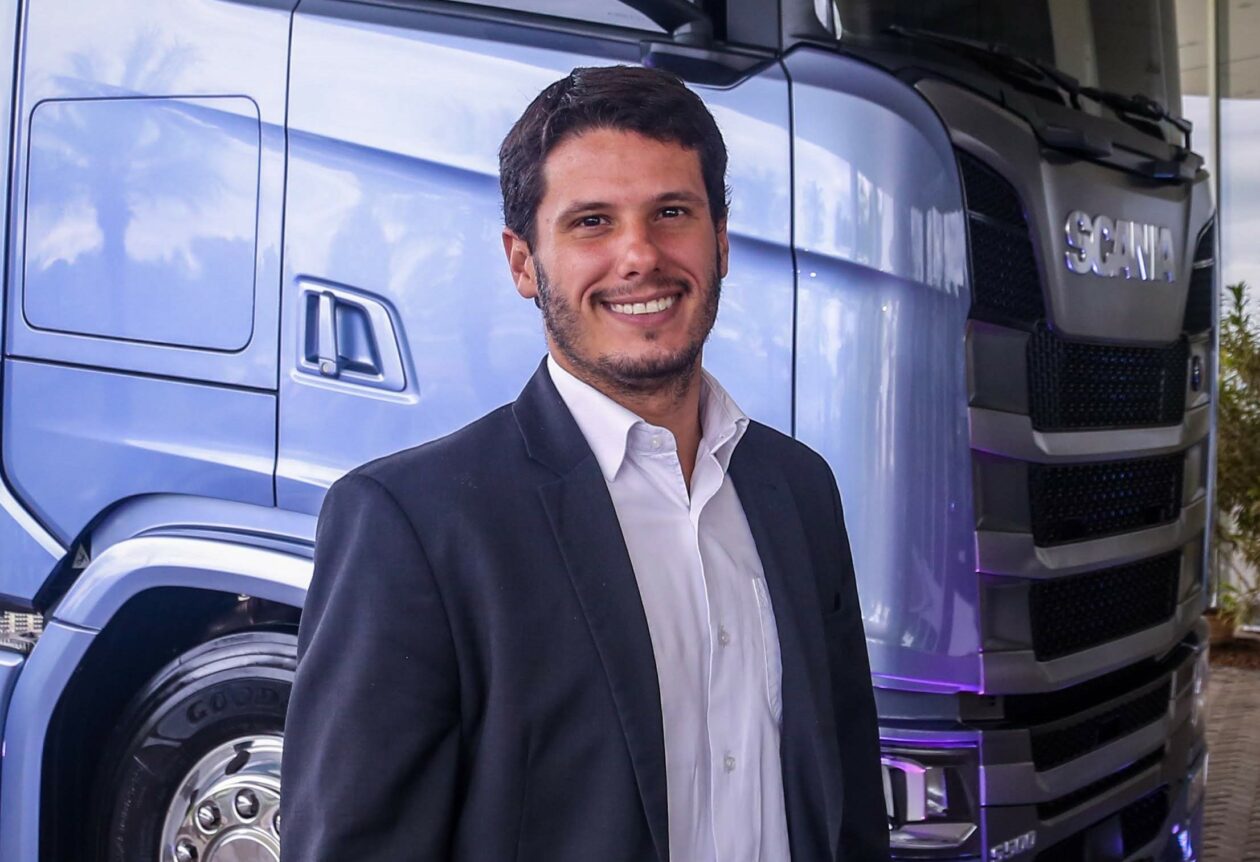 Caminhão movido a gás já atingiu 50 unidades em operação Renan Loureiro LOreal 03