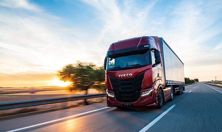 Eletrificação a passos largos IVECO S WAY 17