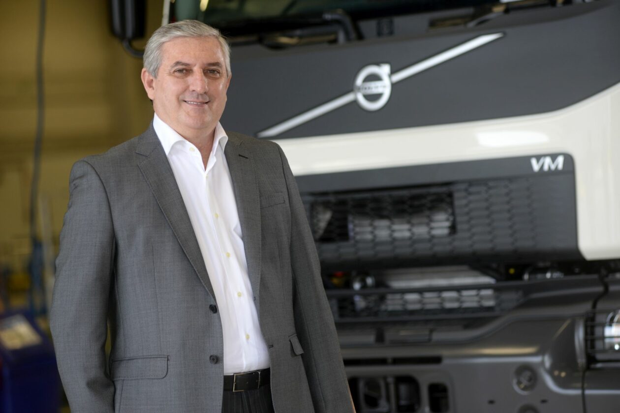 Volvo acelera produção de caminhões semipesados Ciro Martins vice presidente de manufatura da Volvo BAIXA